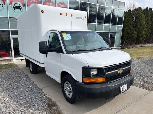 Used 2014 Chevrolet Express 3500 image 1