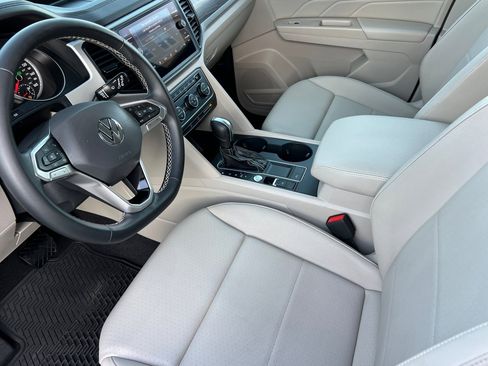 Used 2021 Volkswagen Atlas SE image 10