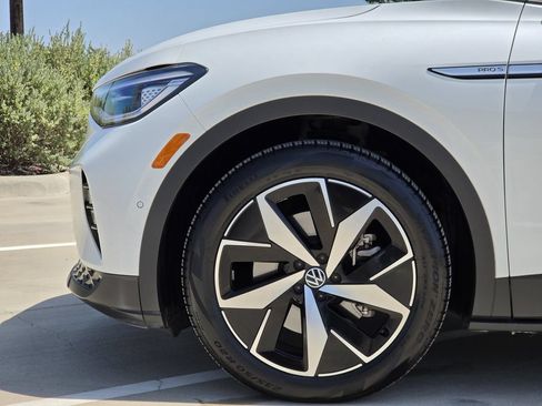 Used 2023 Volkswagen ID.4 Pro S RWD image 7