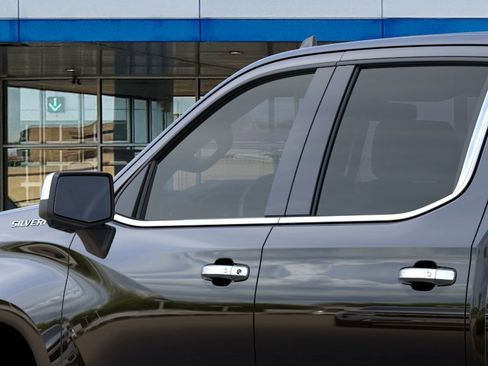 New 2025 Chevrolet Silverado 1500 LTZ w/ LTZ Premium Package AWD/4WD image 13
