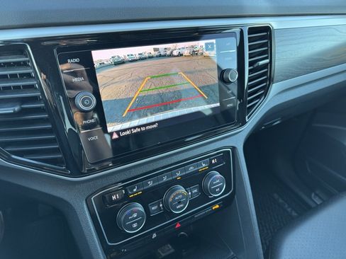 Used 2023 Volkswagen Atlas SE w/ Black Wheel Package image 24