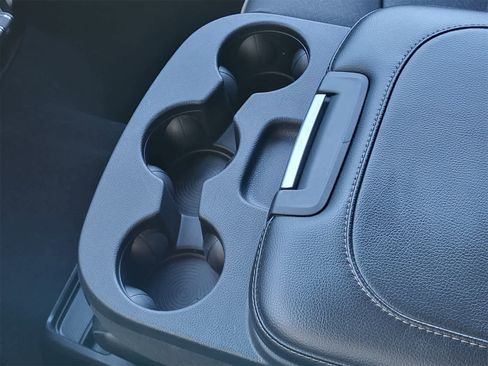 Used 2024 RAM 2500 Laramie image 19