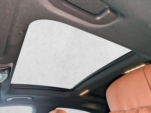 Used 2024 Mercedes-Benz S 580e 4MATIC Sedan image 17