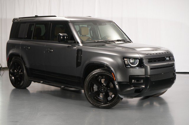 Used 2026 Land Rover Defender 110 X-Dynamic SE AWD/4WD image 8