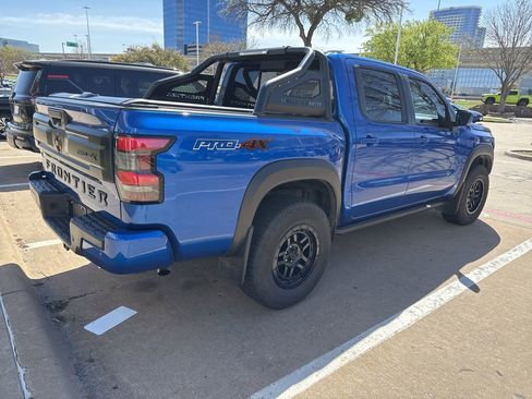 Used 2025 Nissan Frontier PRO-4X w/ Tow Package image 2