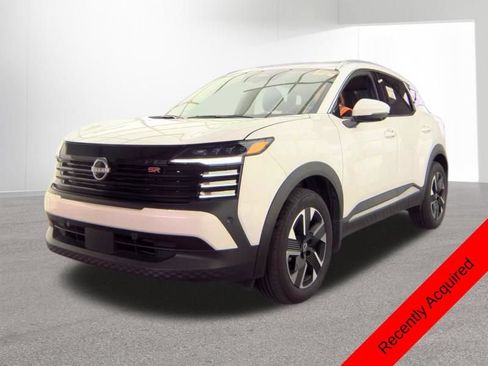 Used 2025 Nissan Kicks SR AWD/4WD image 1