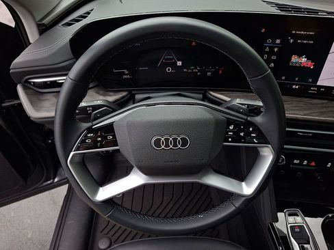 Certified 2025 Audi Q5 Premium w/ Convenience Package AWD/4WD image 20