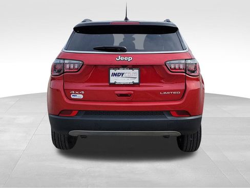 Used 2024 Jeep Compass Limited image 5