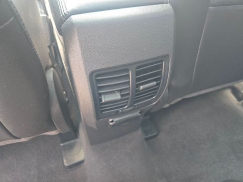 Used 2019 Ford Escape Titanium FWD image 19