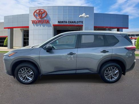 Used 2023 Nissan Rogue S AWD/4WD image 6
