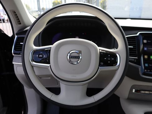 Certified 2024 Volvo XC90 B6 Ultimate image 9