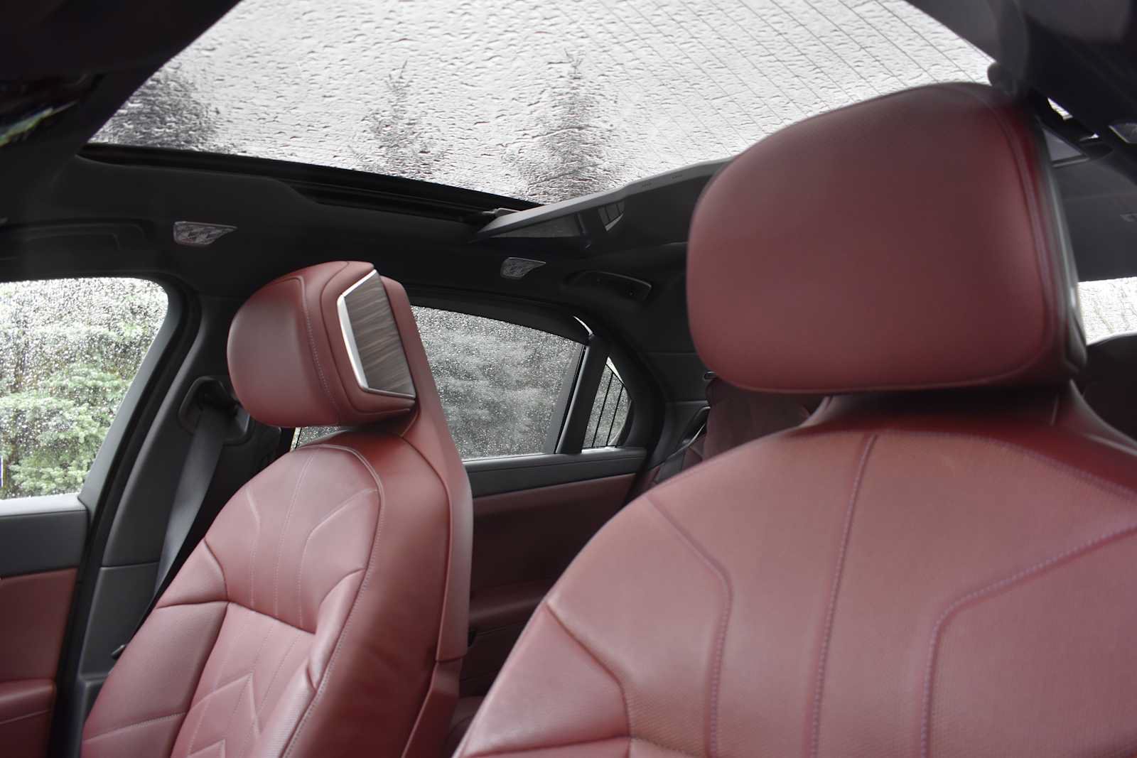 Used 2024 BMW 760i xDrive AWD/4WD image 19
