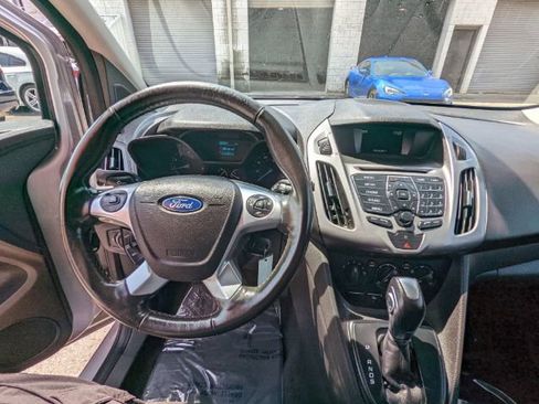 Used 2018 Ford Transit Connect XLT image 20