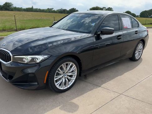 Used 2023 BMW 330i Sedan w/ Driving Assistance Package RWD image 5