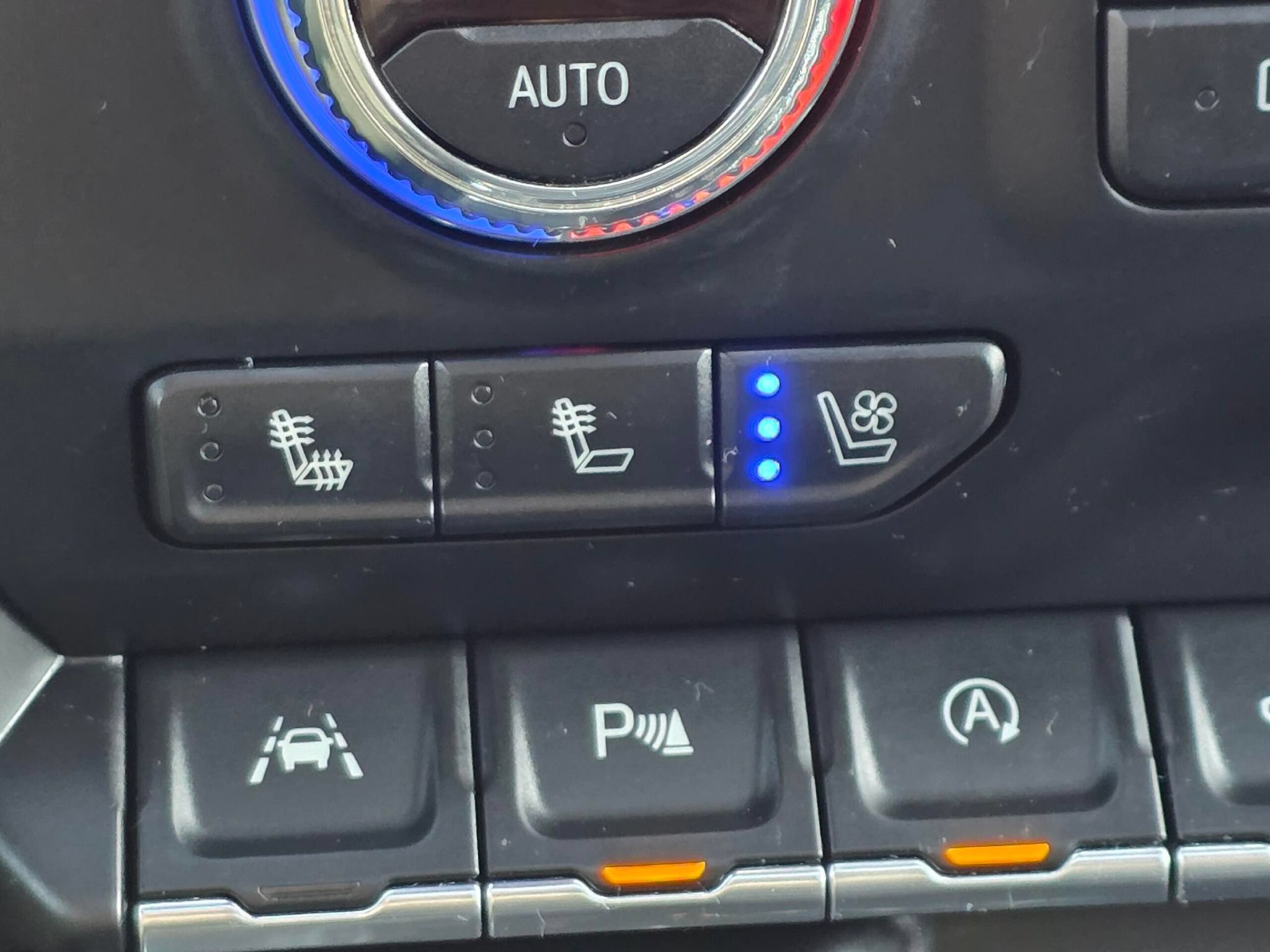 Used 2019 GMC Sierra 1500 AT4 w/ AT4 Premium Package AWD/4WD image 19