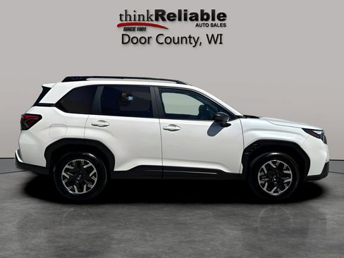 Used 2025 Subaru Forester Premium AWD/4WD image 6