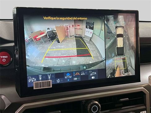 Certified 2025 Toyota Tacoma TRD Off-Road image 35