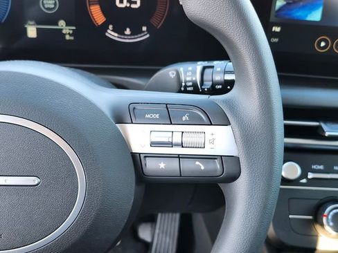 New 2026 Hyundai Tucson SE image 28