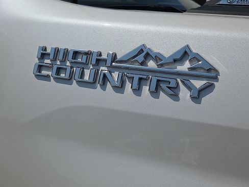 Certified 2025 Chevrolet Silverado 2500 High Country w/ Technology Package AWD/4WD image 16
