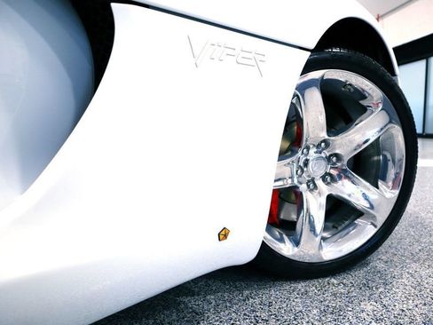 Used 2015 Dodge Viper SRT-10 w/ Quick Order Package 22J GT RWD image 15