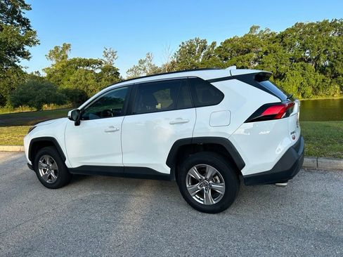 Used 2023 Toyota RAV4 XLE FWD image 3