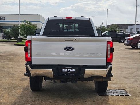 Certified 2024 Ford F250 Lariat w/ Lariat Ultimate Package AWD/4WD image 4