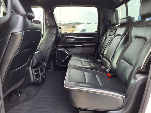 Used 2025 RAM 1500 Laramie image 12