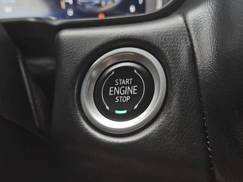 Used 2022 Chevrolet Tahoe Z71 w/ Luxury Package image 22