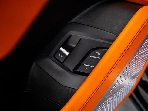 Used 2022 Lamborghini Urus image 48