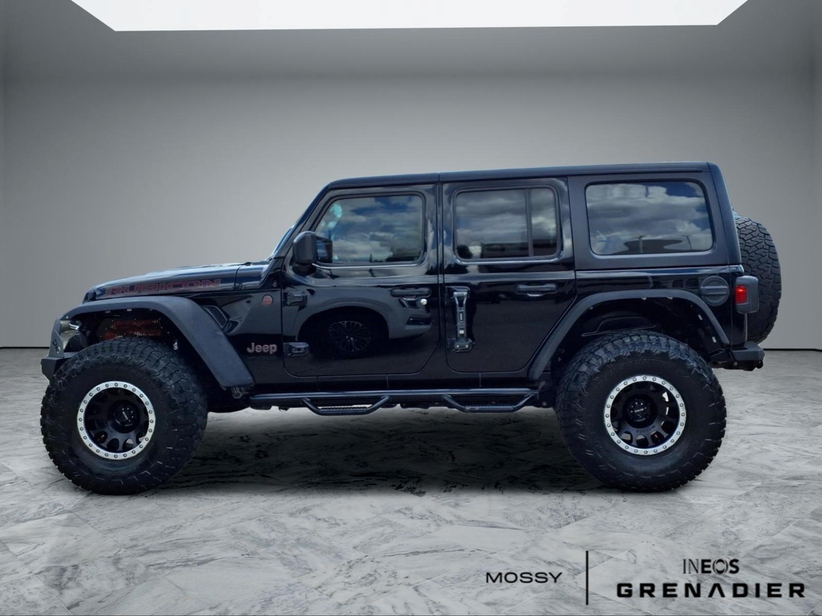 Used 2022 Jeep Wrangler Unlimited Rubicon w/ Cold Weather Group AWD/4WD image 5