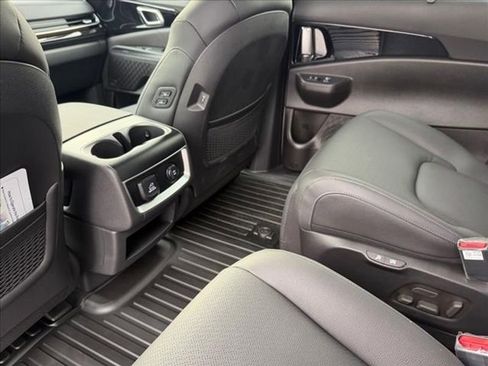 New 2026 Kia Carnival SX Prestige image 12