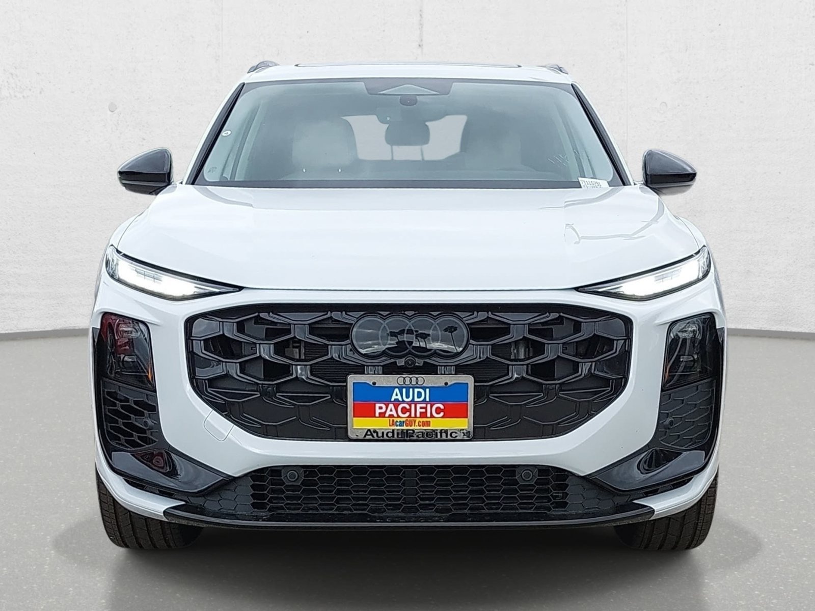 New 2026 Audi Q3 quattro 2.0T AWD/4WD image 2