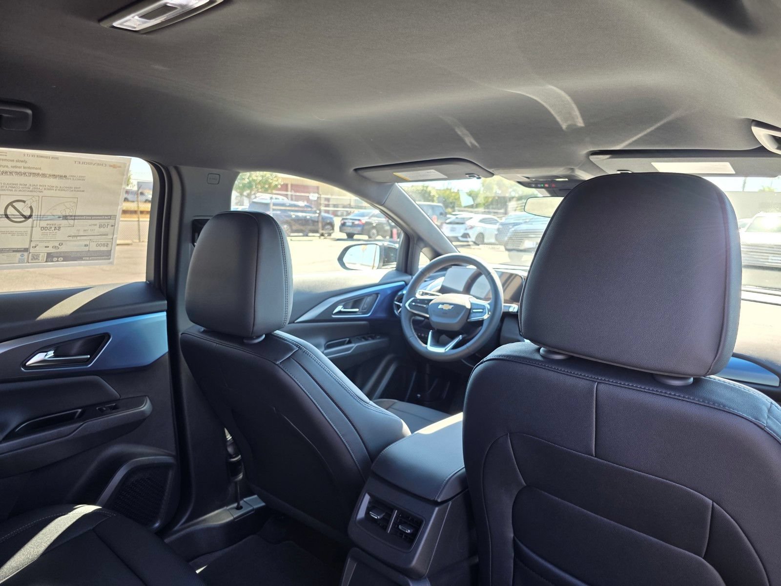 New 2026 Chevrolet Equinox EV LT w/ LPO, Blackout Package FWD image 15