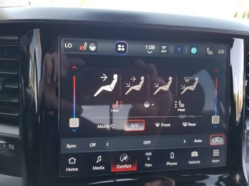 Used 2024 RAM 1500 Big Horn AWD/4WD image 24