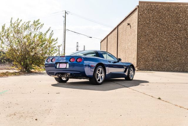 Used 2003 Chevrolet Corvette Coupe w/ Preferred Equipment Group RWD image 42