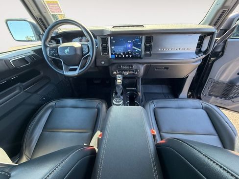 Used 2025 Ford Bronco Badlands AWD/4WD image 11