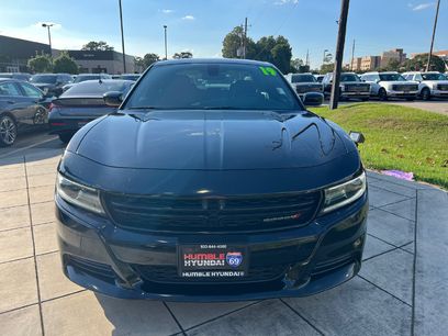 Used 2019 Dodge Charger SXT w/ Blacktop Package