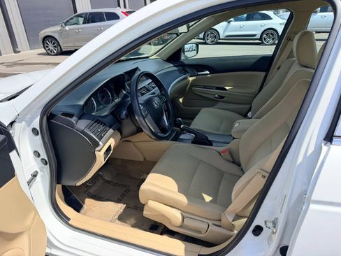 Used 2012 Honda Accord LX image 10