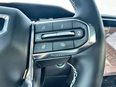 New 2026 GMC Acadia Denali Ultimate FWD image 32