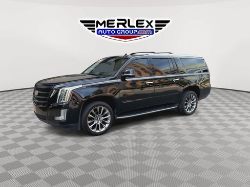 Used 2020 Cadillac Escalade ESV Luxury w/ Escalade Sport Edition AWD/4WD image 4