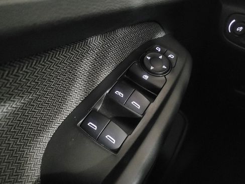 Used 2021 Chevrolet TrailBlazer LS image 32