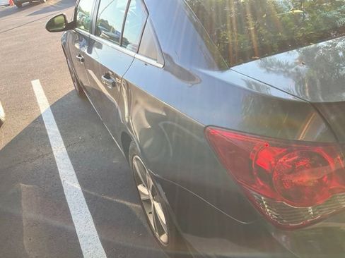 Used 2013 Chevrolet Cruze LT FWD image 7