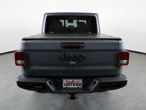 Used 2025 Jeep Gladiator Sport AWD/4WD image 10