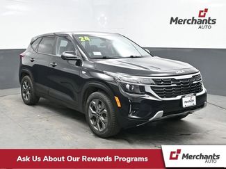 Used 2024 Kia Seltos LX AWD/4WD video 1