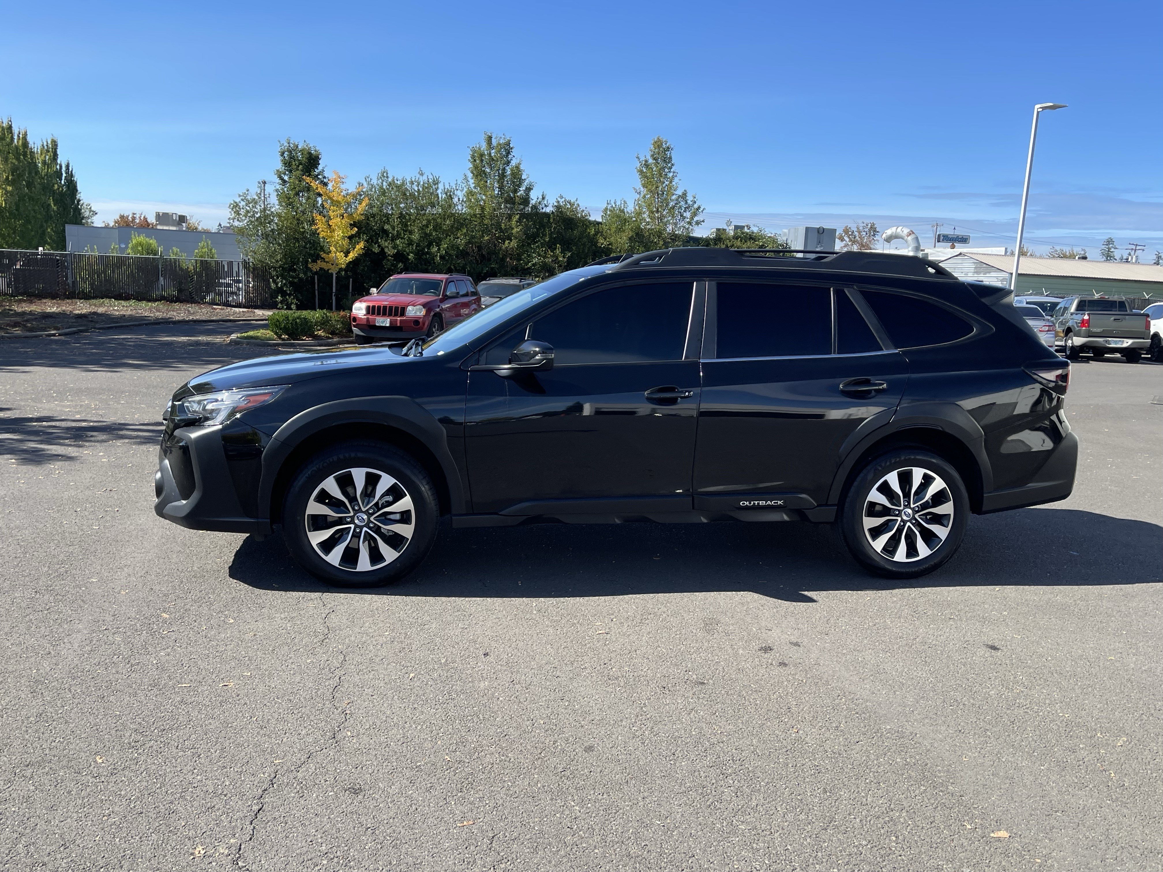 Used 2024 Subaru Outback Limited XT AWD/4WD image 2