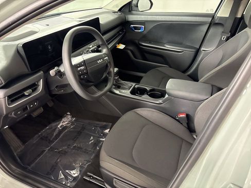 New 2026 Kia K4 FWD image 19