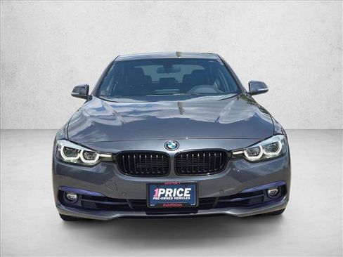 Used 2018 BMW 330e w/ Convenience Package RWD image 2