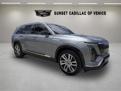 New 2027 Cadillac Vistiq Luxury w/ LPO, Floor Liner Package