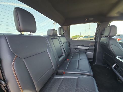 Used 2025 Ford F150 Lariat AWD/4WD image 32