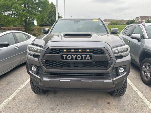 Used 2021 Toyota Tacoma TRD Sport w/ TRD Premium Sport Package AWD/4WD image 2